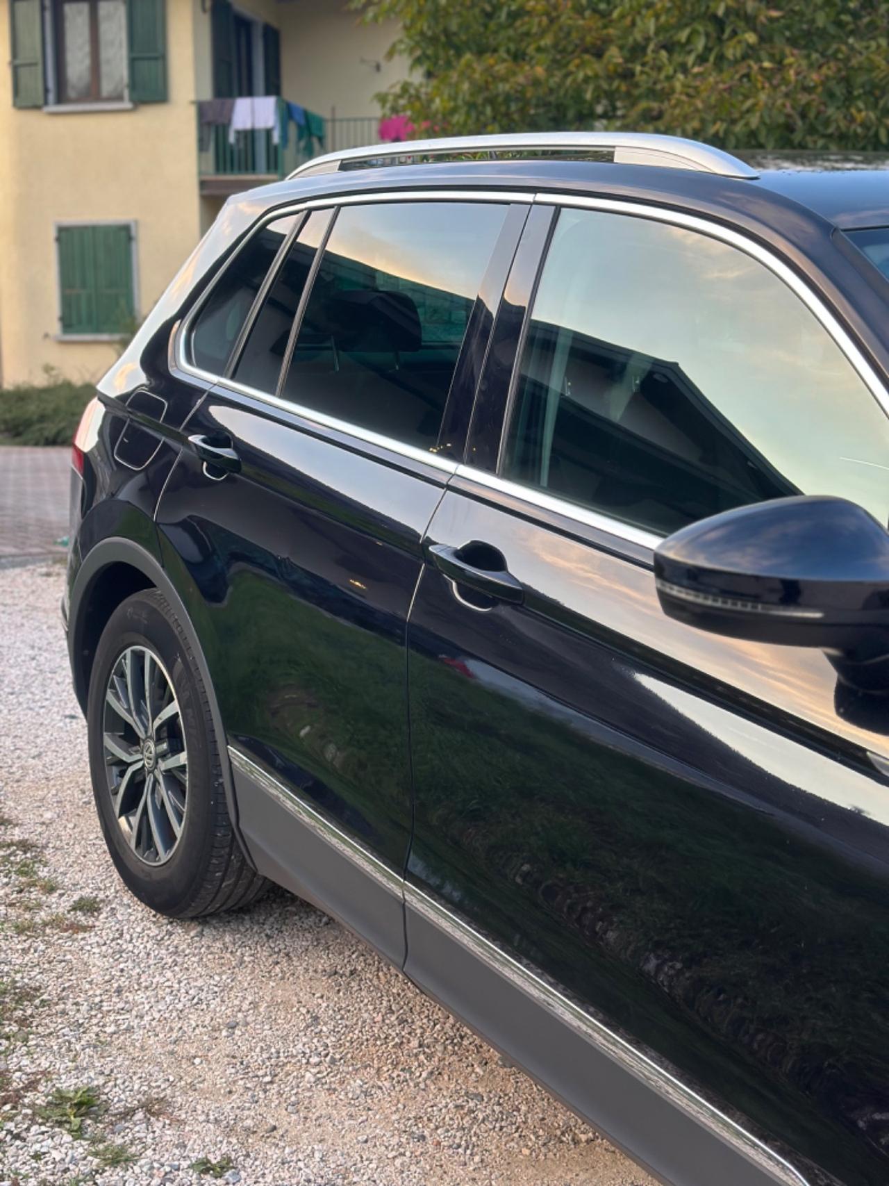 Volkswagen TIGUAN 2.0 TDI EU6B KMCERT GARANZ