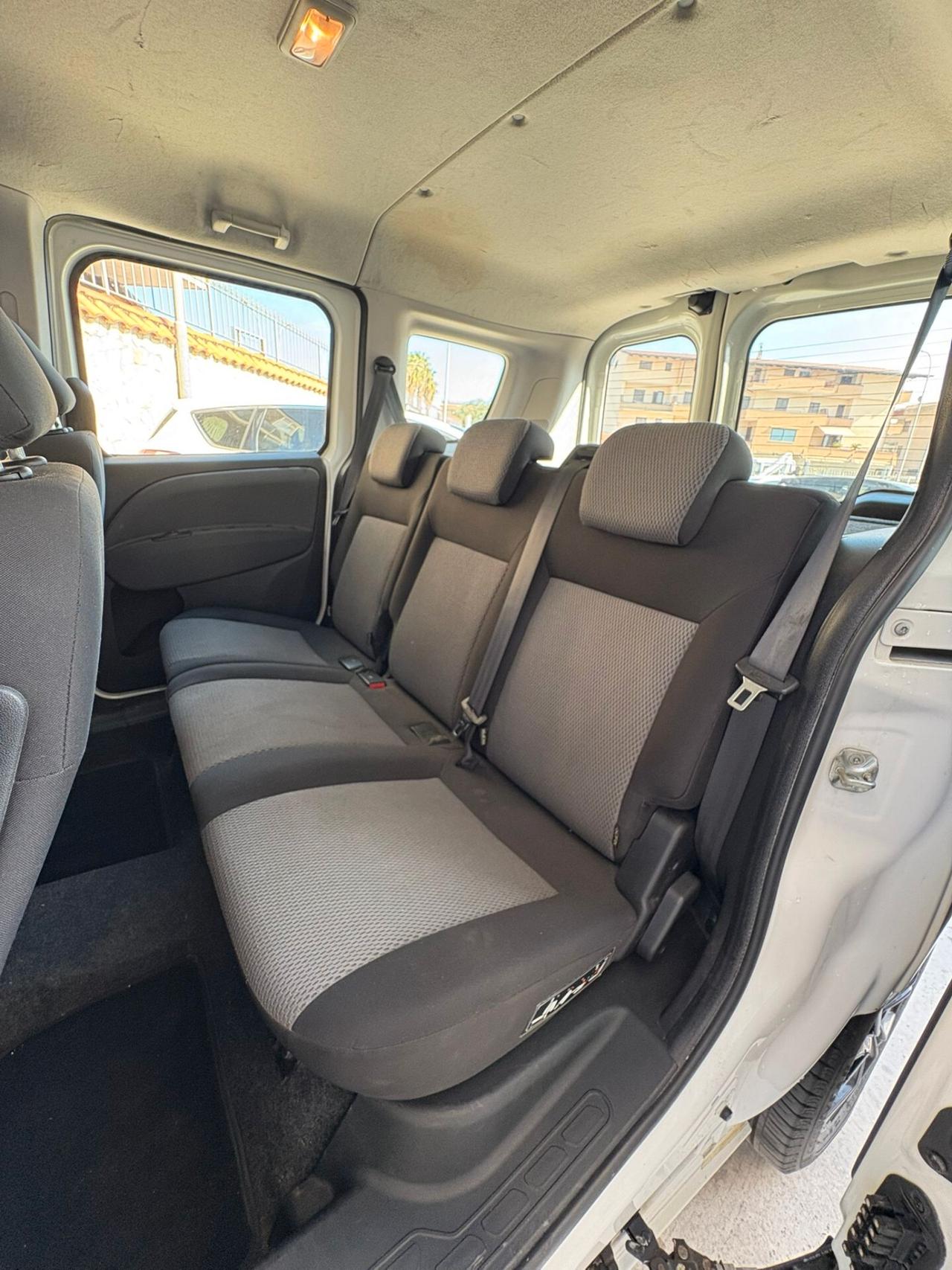 Fiat Doblò 1.6 MJT 16V 90CV Dualogic Emotion AUTOMATICO