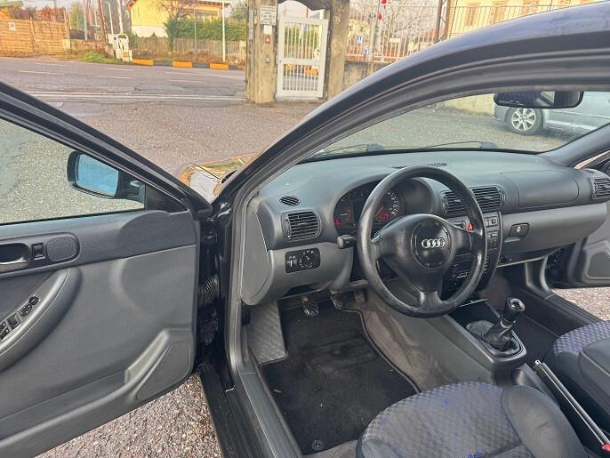 Audi A3 1.9 TDI/110 CV cat 5p. Ambiente