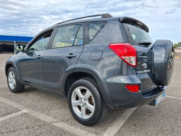 Toyota RAV 4 2.2 D-4D-DIESEL*PERFETTA*