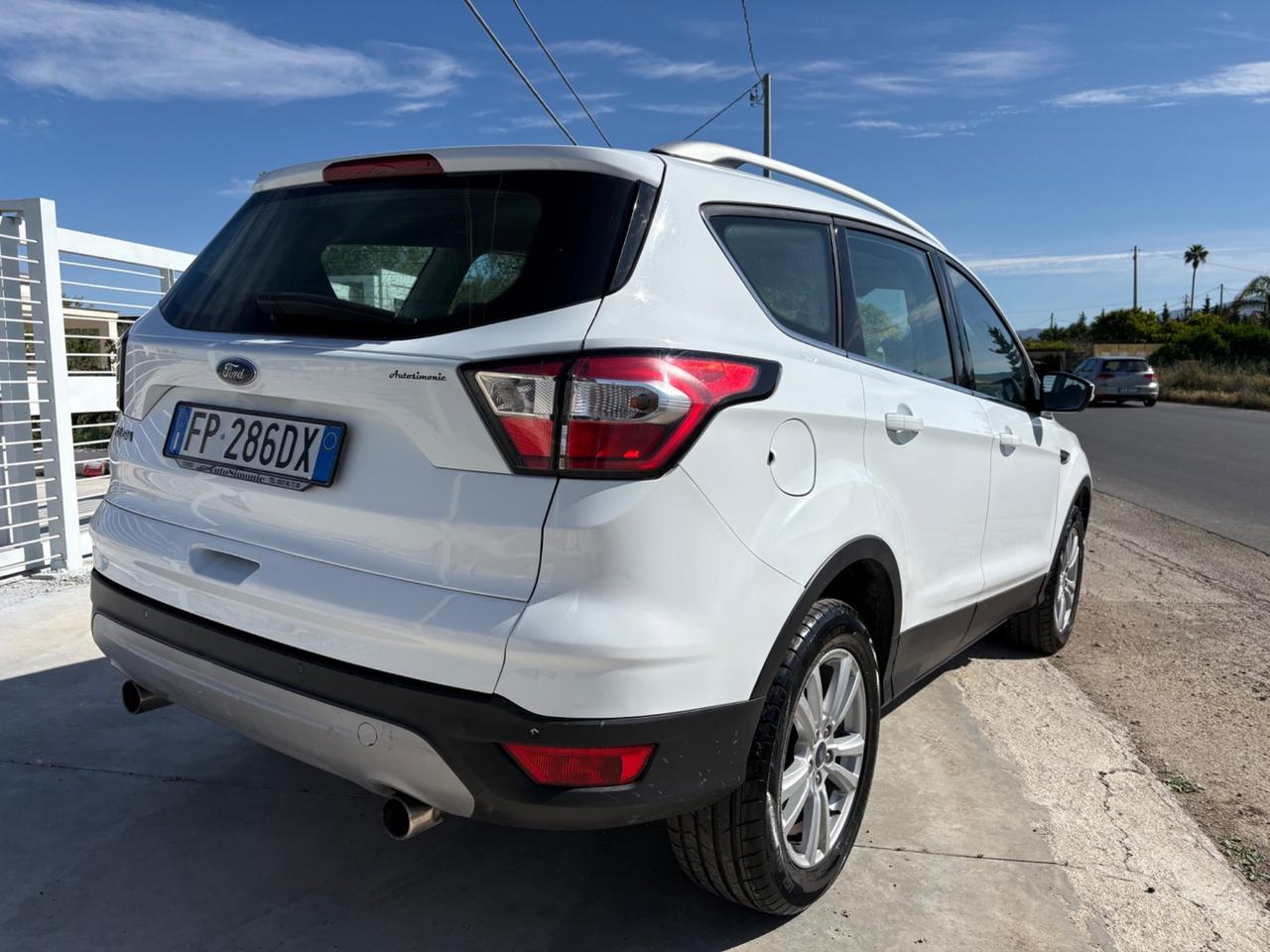 Ford Kuga 1.5 TDCI 120 CV S&S 2WD Titanium