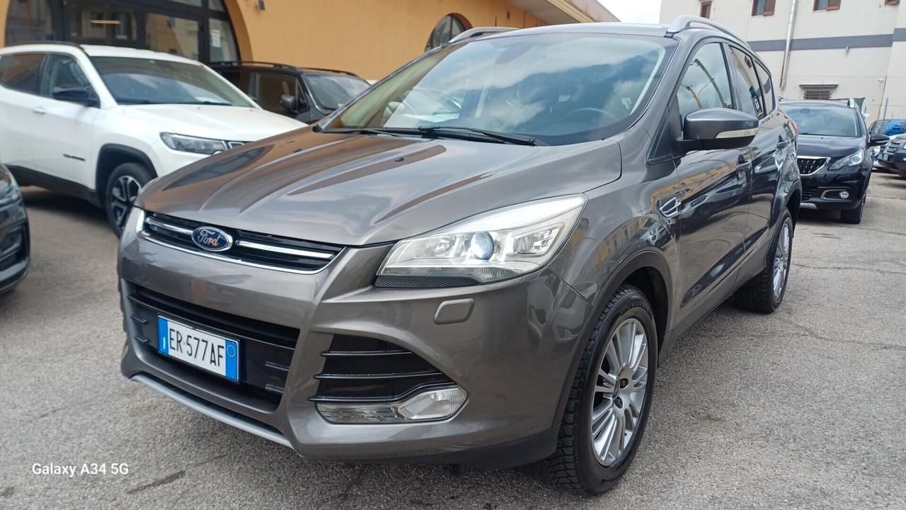 Ford Kuga 2.0 TDCI 140 CV 4WD Titanium