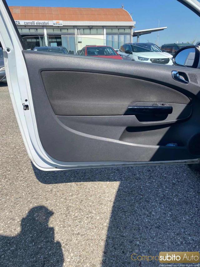 OPEL Corsa 1.2 85CV 3 porte GPL-TECH b-color
