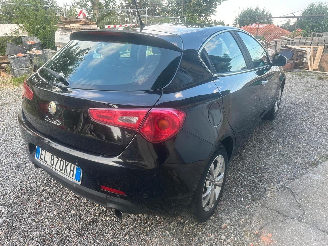 Alfa Romeo Giulietta 2.0 JTDm-2 140 CV Distinctive