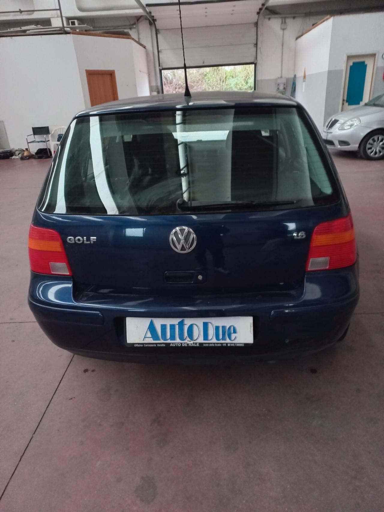 Volkswagen Golf 1.6 16V cat 5 porte Highline