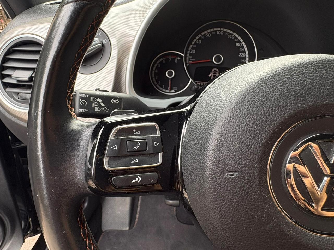 Volkswagen Maggiolino 1.2 TSI Club DSG NAVY TELECAMERA