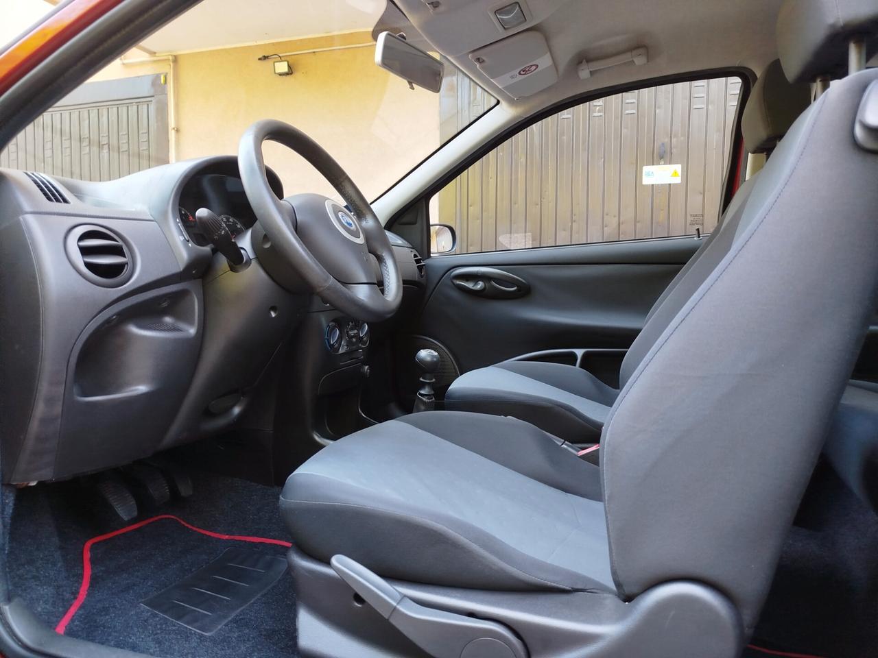 Fiat Punto 1.2 BENZINA 60cv / 46.000km / Unipro