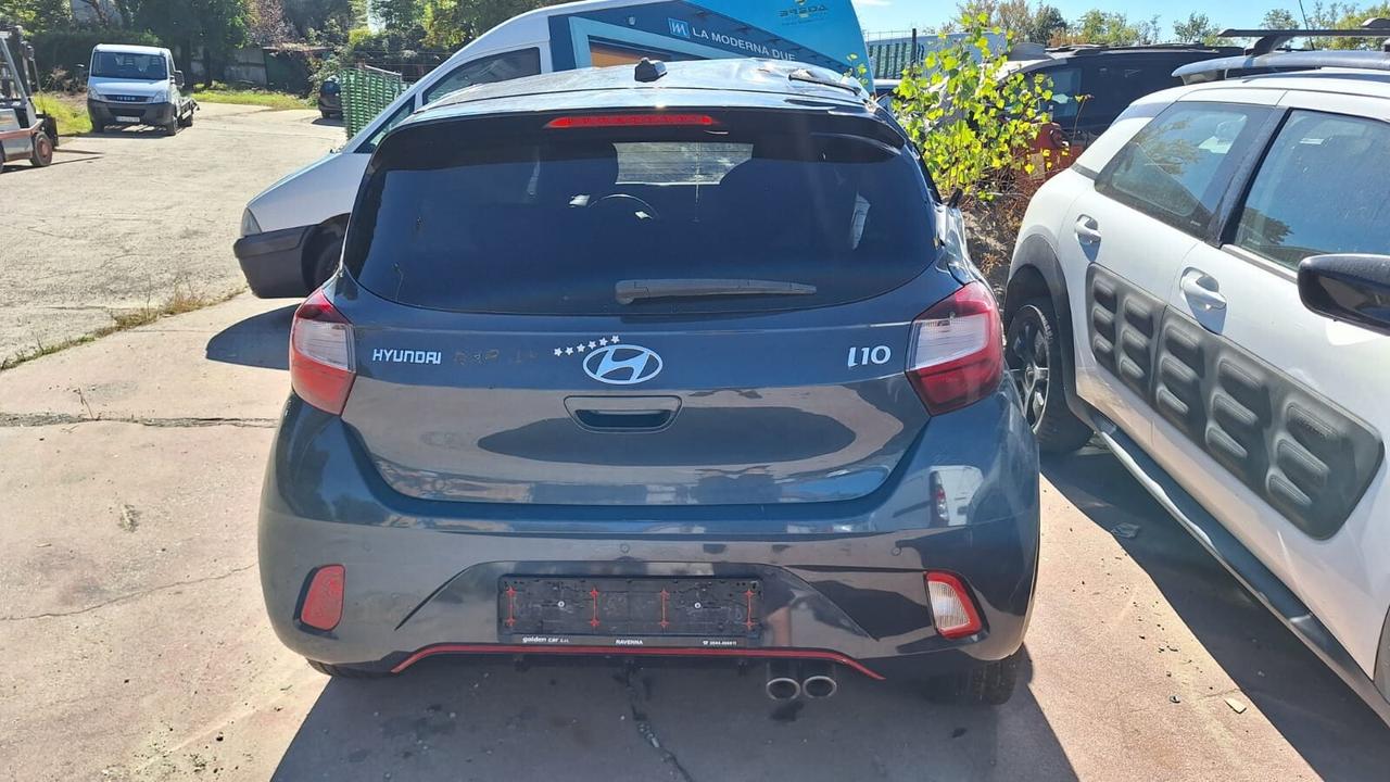 HYUNDAI I10 2023 SINISTRATA BENZINA