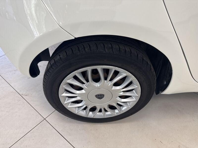 Lancia Ypsilon Ypsilon 1.3 MJT 16V 95 CV 5 porte S&S Silver