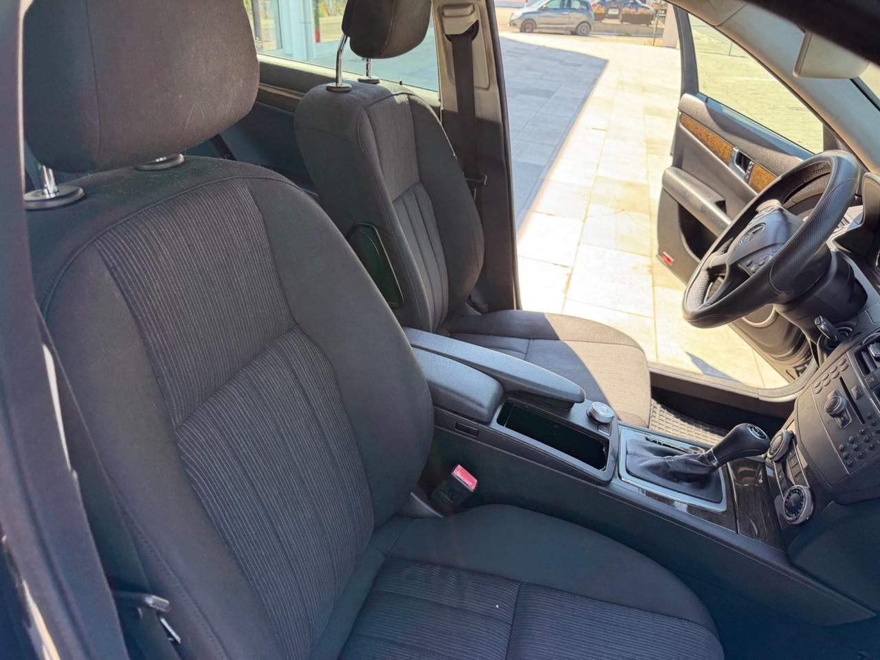 Mercedes-benz C 220 200 CDI BlueEFFICIENCY Elegance
