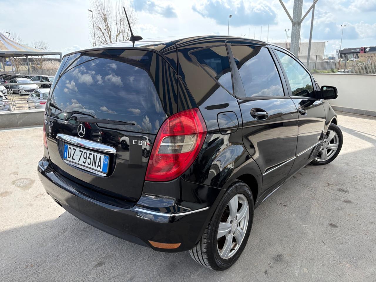 Mercedes-benz A 160 CDI BlueEFFICIENCY Elegance
