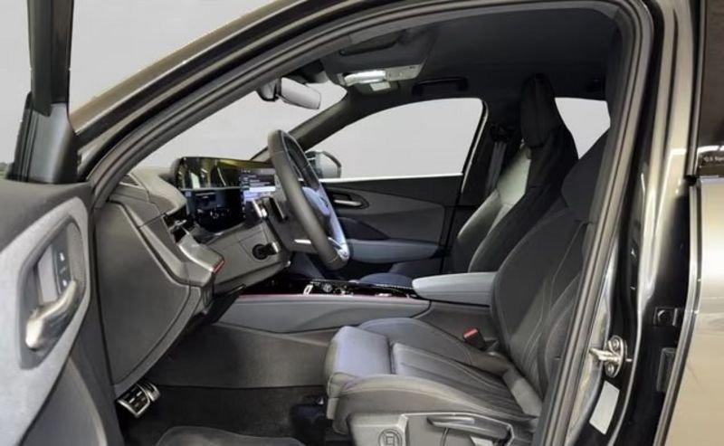 Audi Q3 Sportback Audi Q3 Sportback 2.0 TDI S-LINE S-TRONIC TECH-PLUS LED NAVI BLACK PACK CAMERA