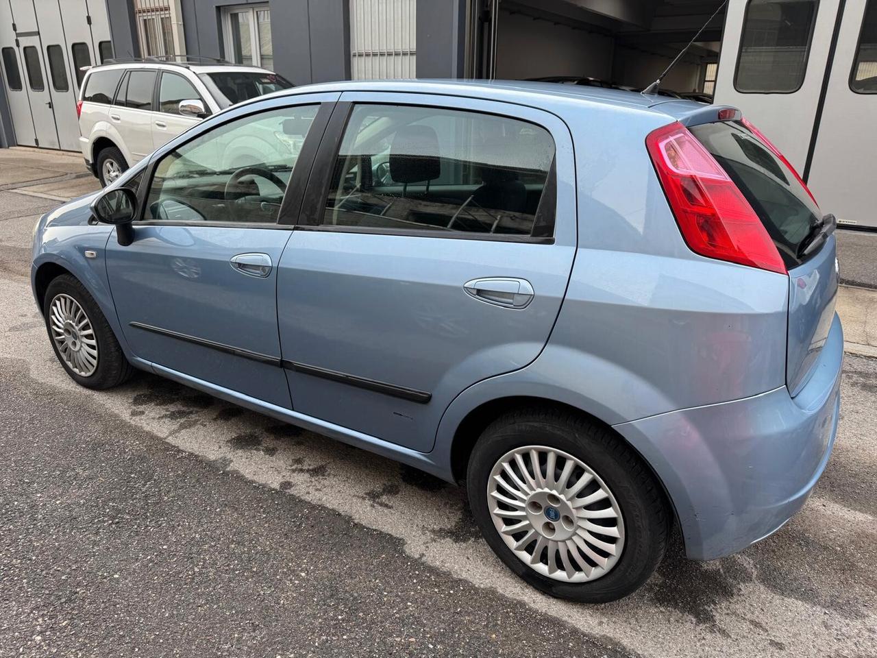 Fiat Grande Punto 1.3 MJT 75 CV 5 porte Dynamic