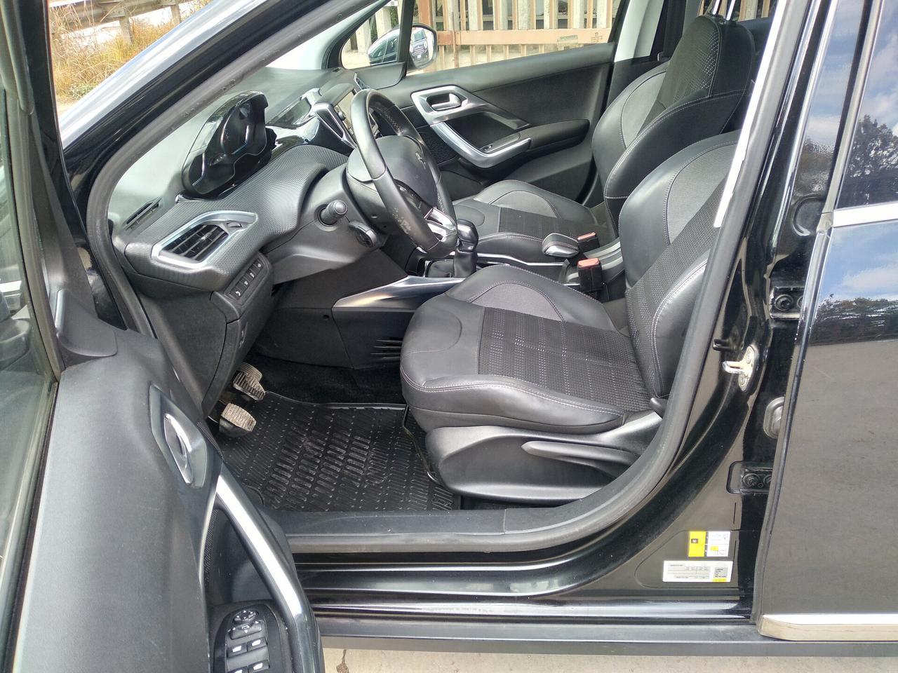 Peugeot 2008 BlueHDi S&S Black Matt