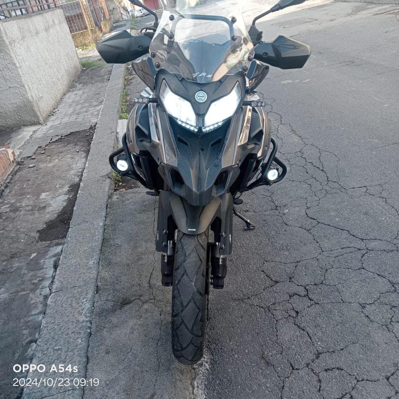 BENELLI TRK 502X