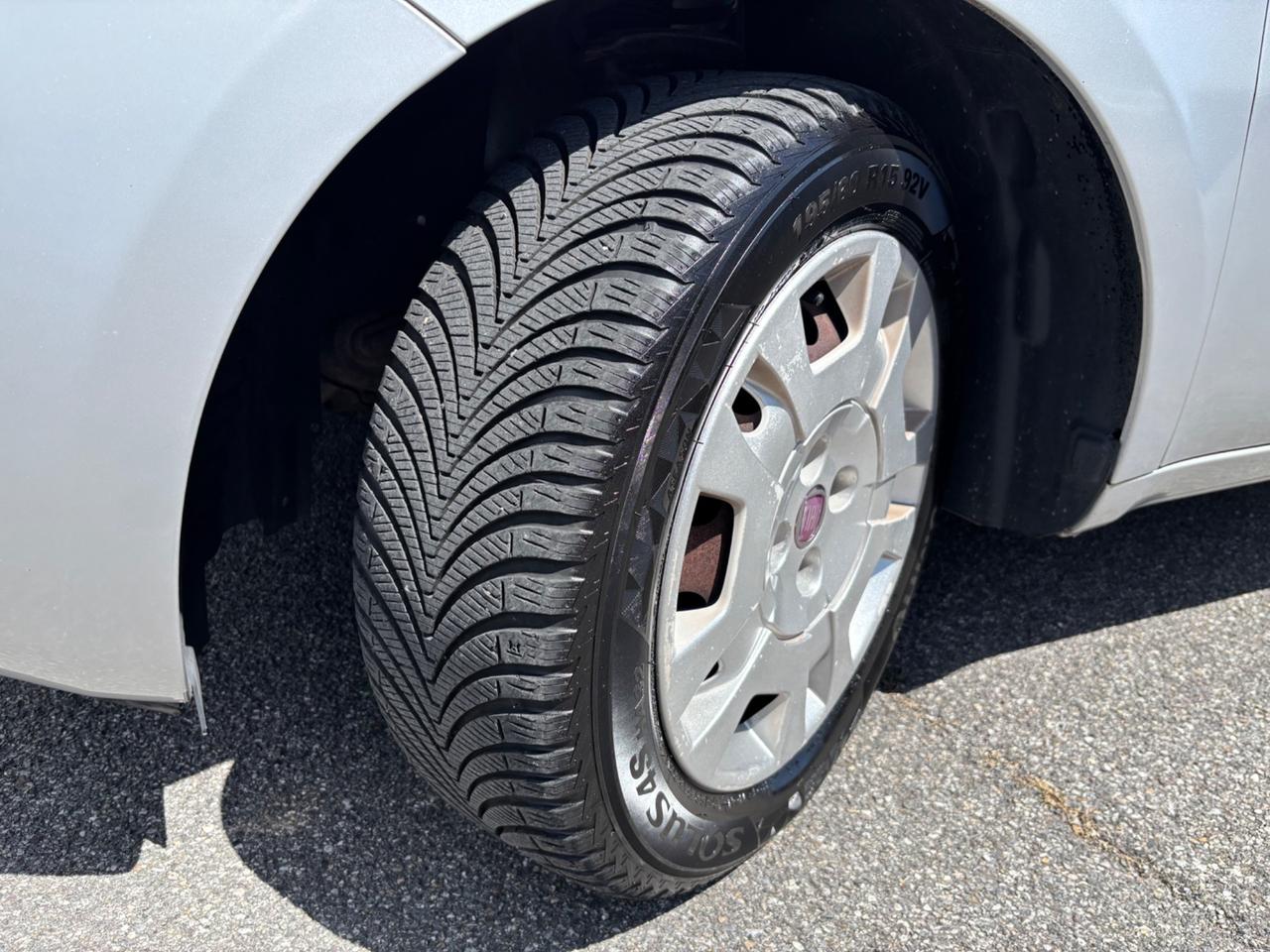 Fiat Idea 1.2 16V UNI PRO