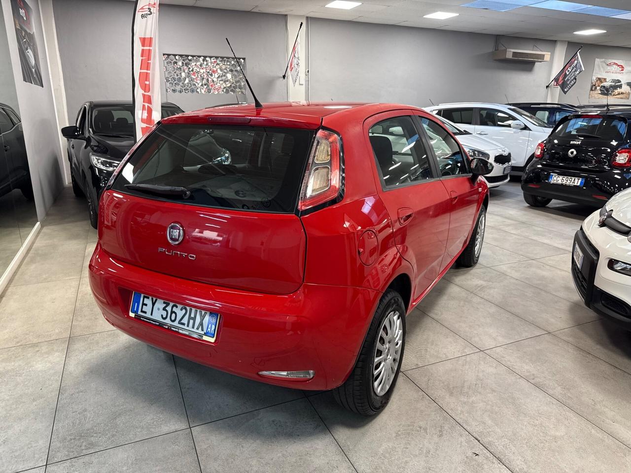 Fiat Punto 1.4 8V 5 porte Natural Power Young 69CV