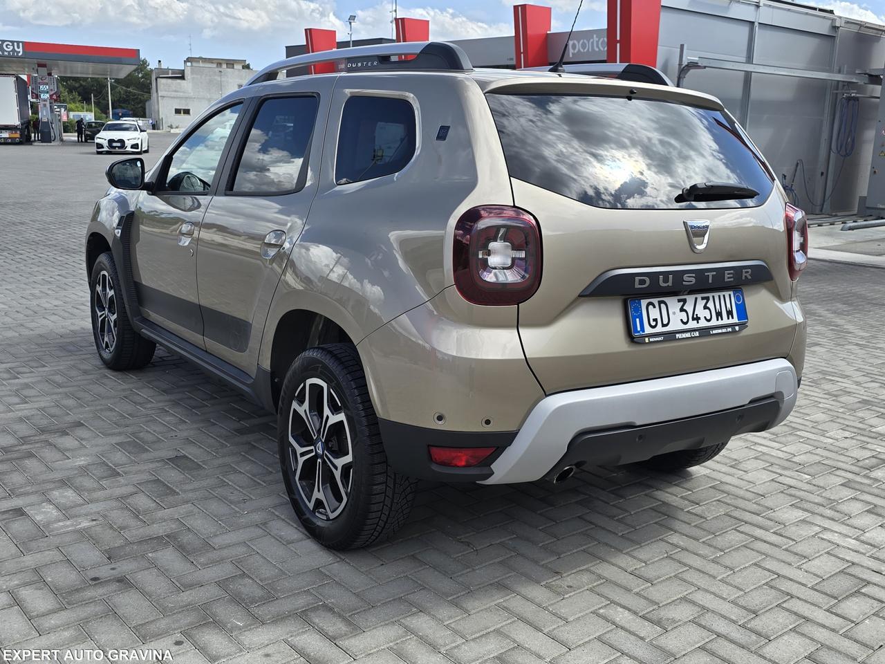DACIA DUSTER 1.0 TCe GPL 15th ANNIVERSARY