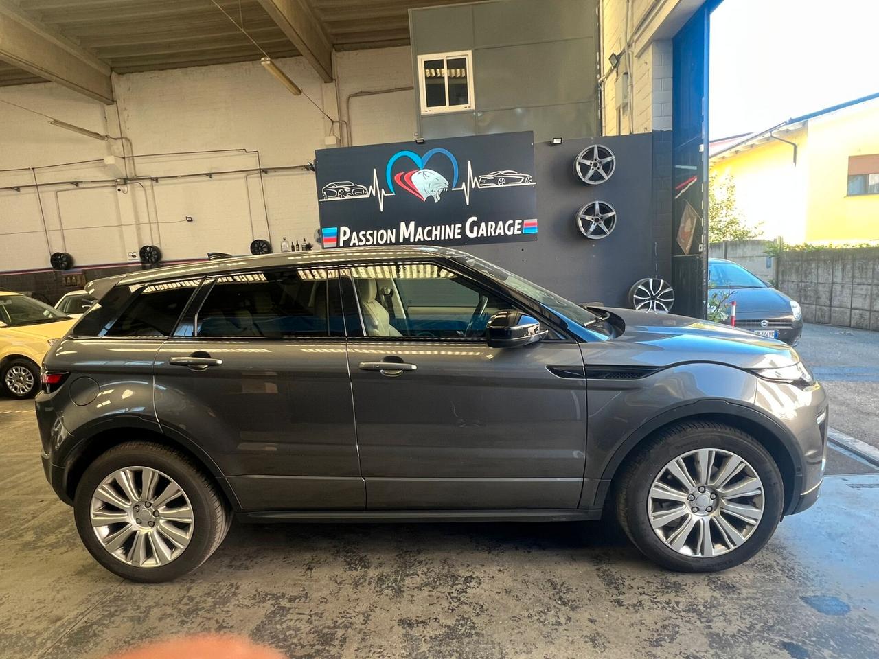Land Rover Range Evoque KM0 20 TD4 180cv Aut 5p Dynamic