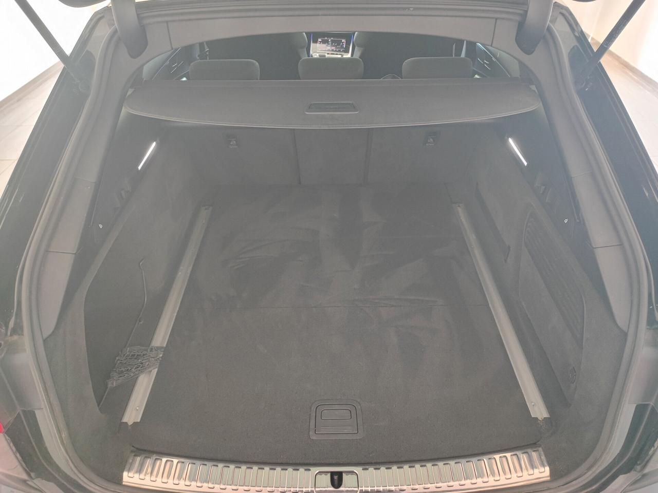 Audi A6 Avant 40 2.0 TDI quattro ultra S tronic Sline