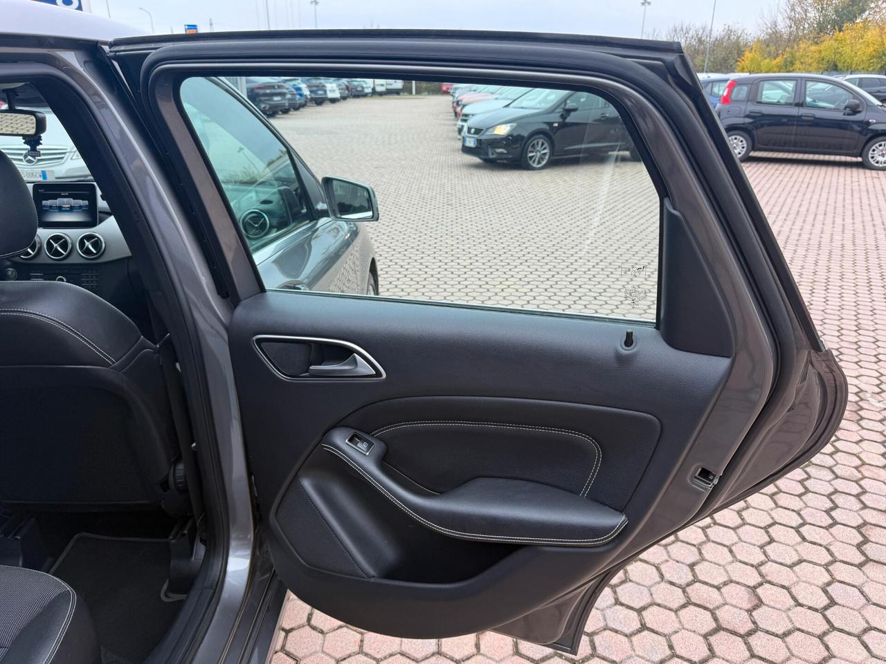 Mercedes-benz B 180 d Business OK NEOPATENTATI
