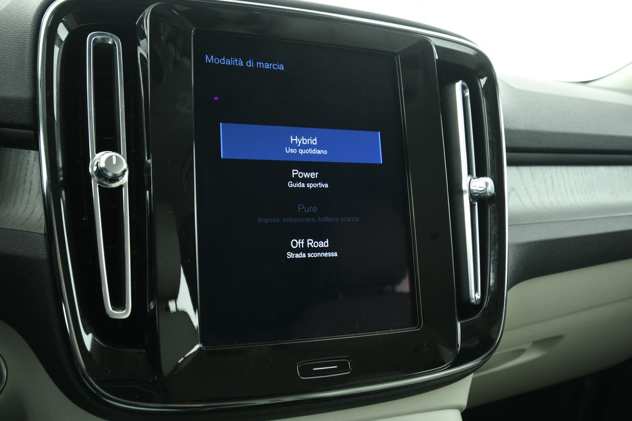 VOLVO XC40 1.5 t5 phev Inscription auto PELLE+APP CONNECT+C19"