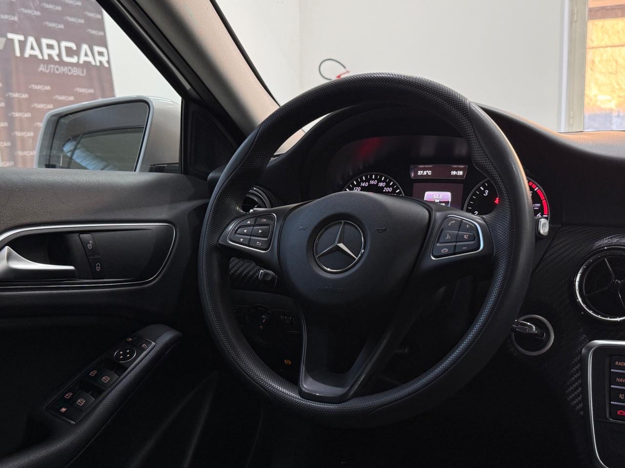 Mercedes-benz GLA 180 d Automatic Business
