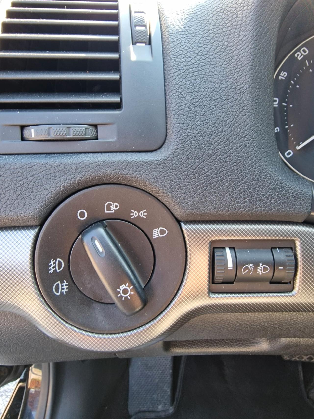 Skoda octavia 1.9 Tdi 105cv DSG Ambiente