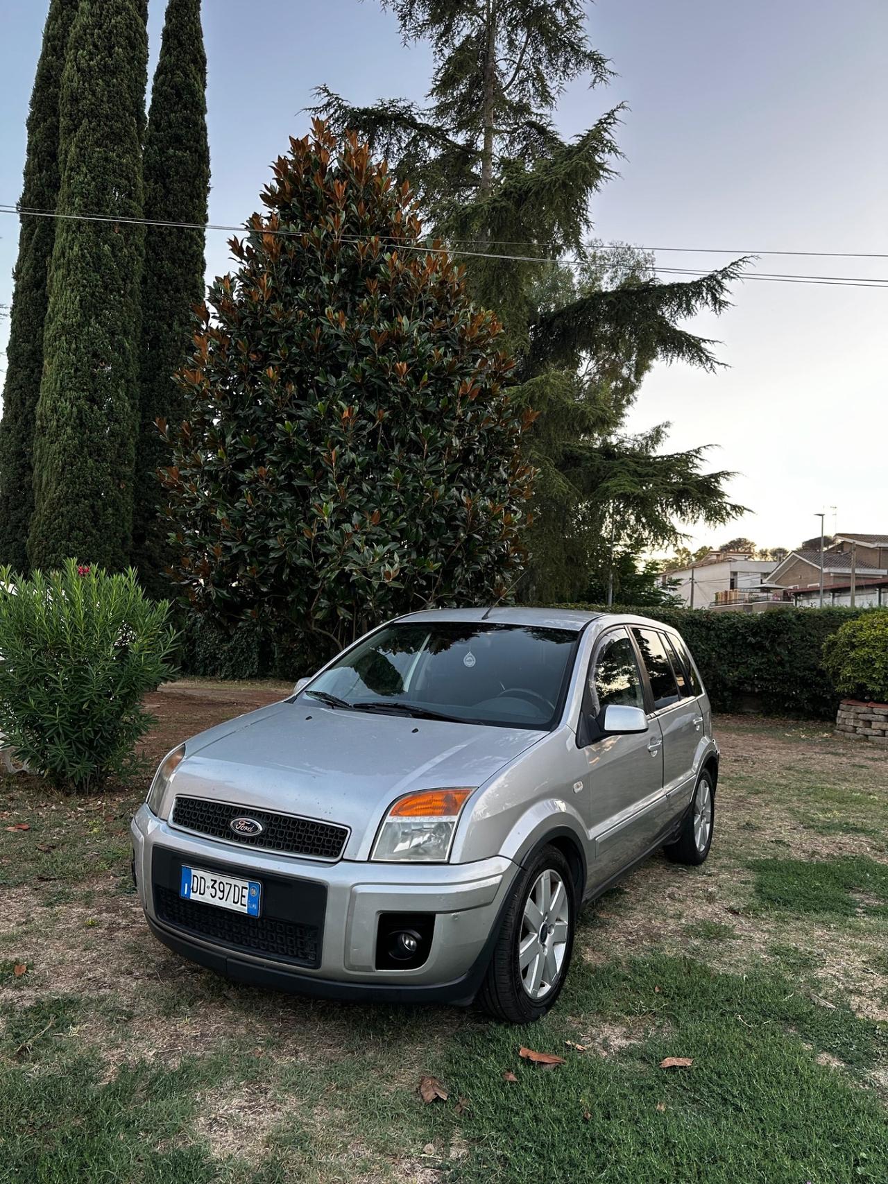 Ford Fusion 1.6 TDCi 5p. Collection