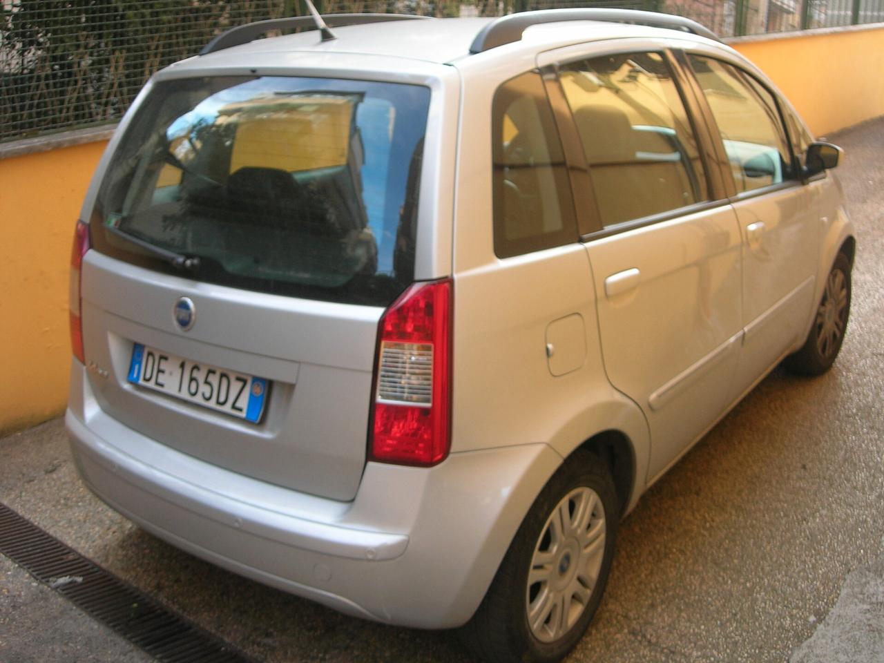 Fiat Idea 1.4 16V Emotion