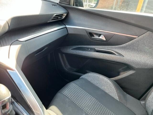 Peugeot 3008 BlueHDi 130 S&S Business