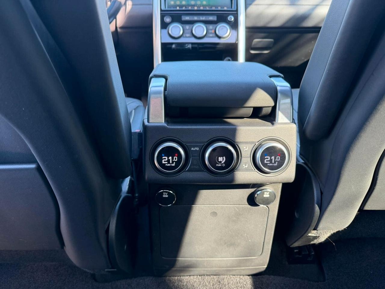 Land Rover Discovery 2.0 SD4 240 CV HSE Luxury -TETTO PANORAMICO-7POSTI