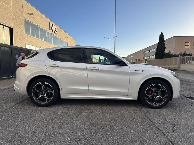 Alfa Romeo Stelvio 2.2 Turbo Q4 Veloce Ti AT8 210cv