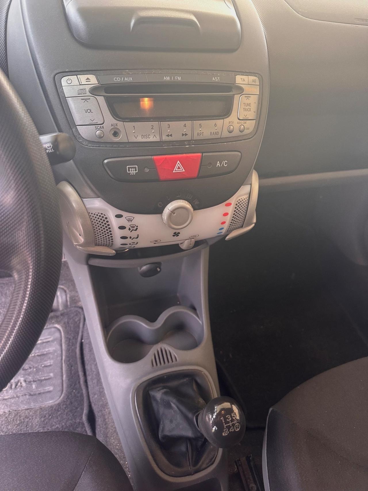 Toyota Aygo 1.0 12V VVT-i 5 porte Deep Ocean Connect