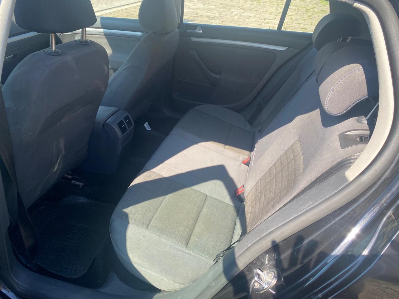 Volkswagen Golf 1.6 5p. Comfortline