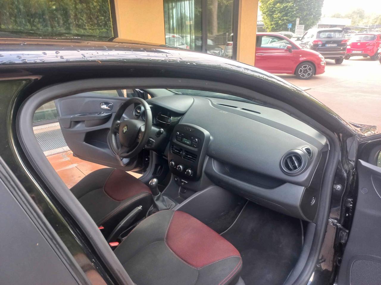 Renault Clio 1.2 75CV 5 porte Wave