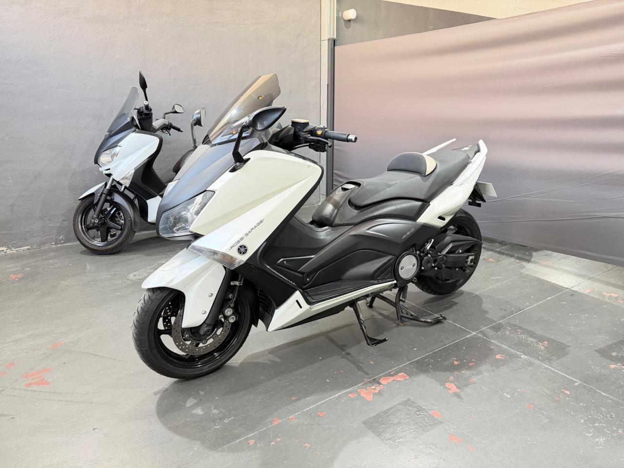 YAMAHA T MAX 530
