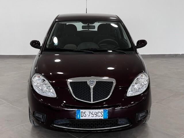 Lancia Ypsilon 1.2 Oro Plus