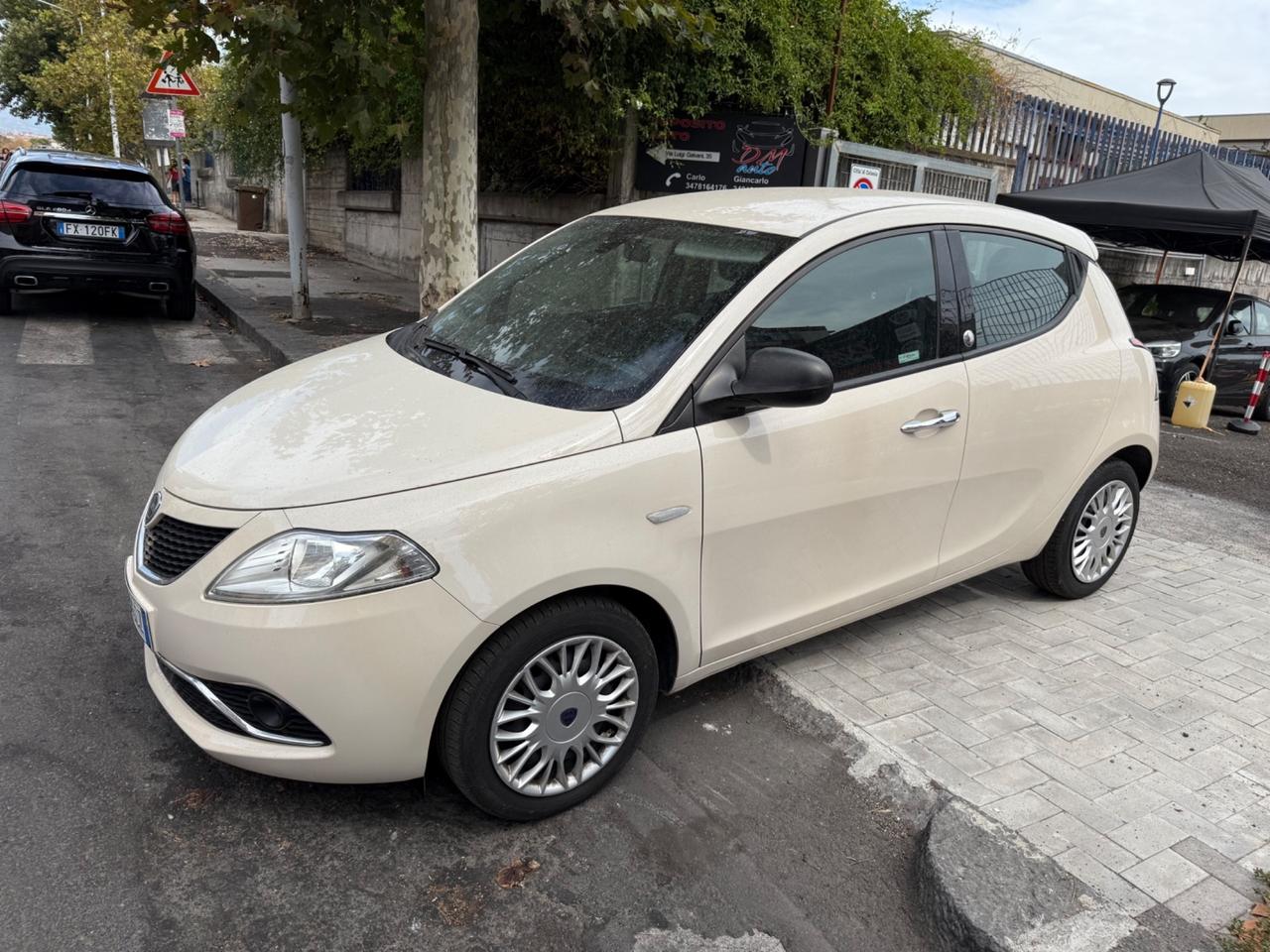 Lancia Ypsilon 1.2 69 CV 5 porte GPL Ecochic Gold