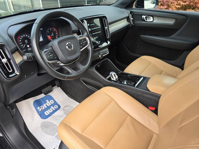 VOLVO XC40 D4 AWD Geartronic Inscription