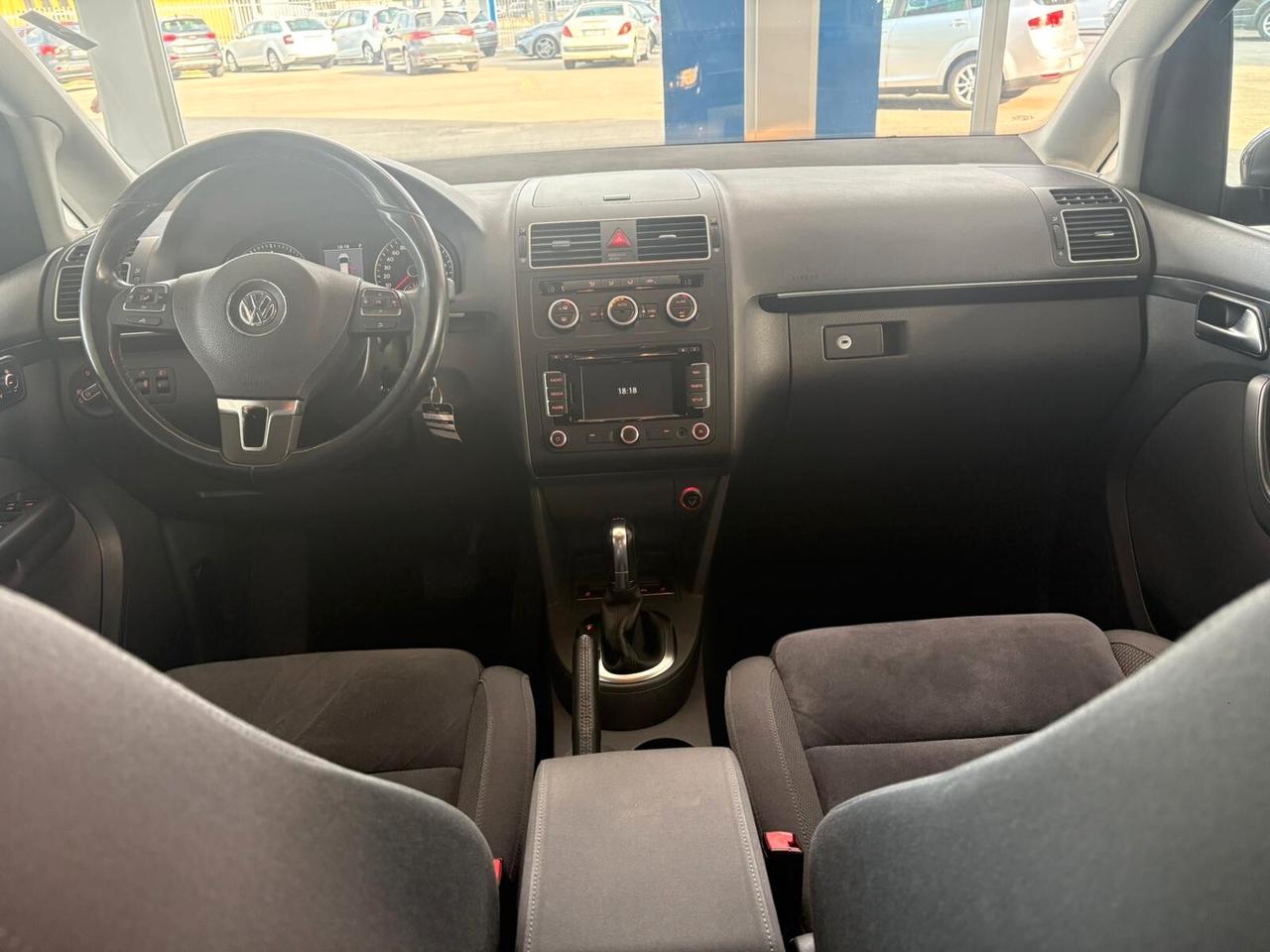 Volkswagen Touran Business 1.4 DSG Highline EcoFuel