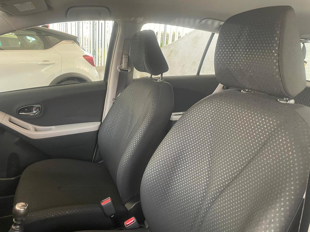 Toyota Yaris 1.3 5 porte Sol