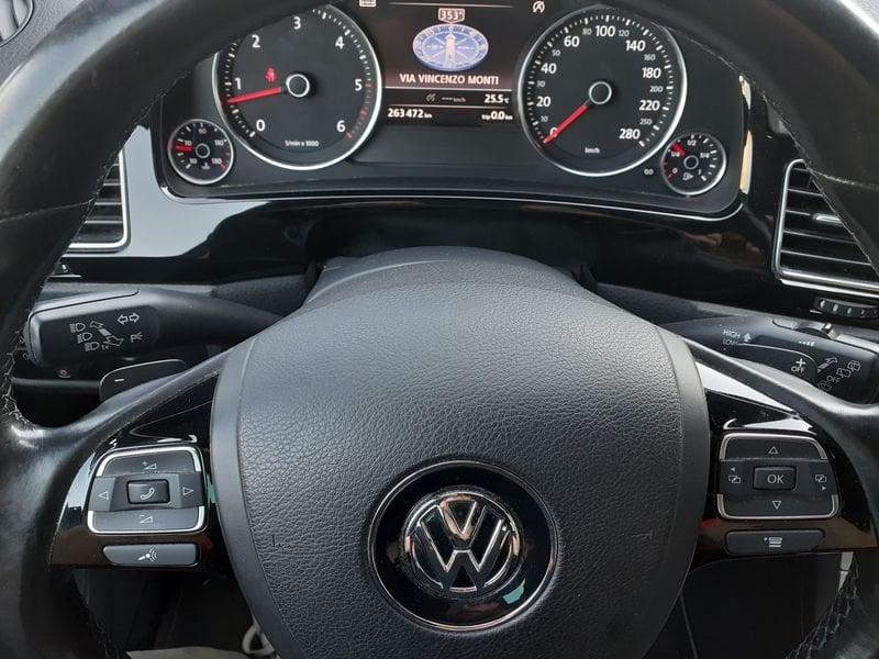 Volkswagen Touareg 3.0 TDI tiptronic Executive-GARANZIA-1°PROP