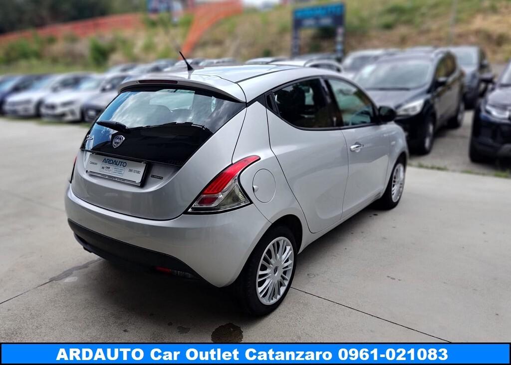 Lancia ypsilon 1.3 Mjt Gold