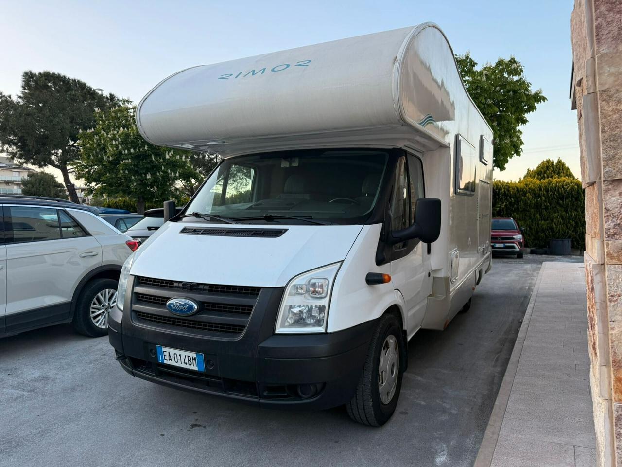 Ford KATAMARANO TRANSIT LIGHT