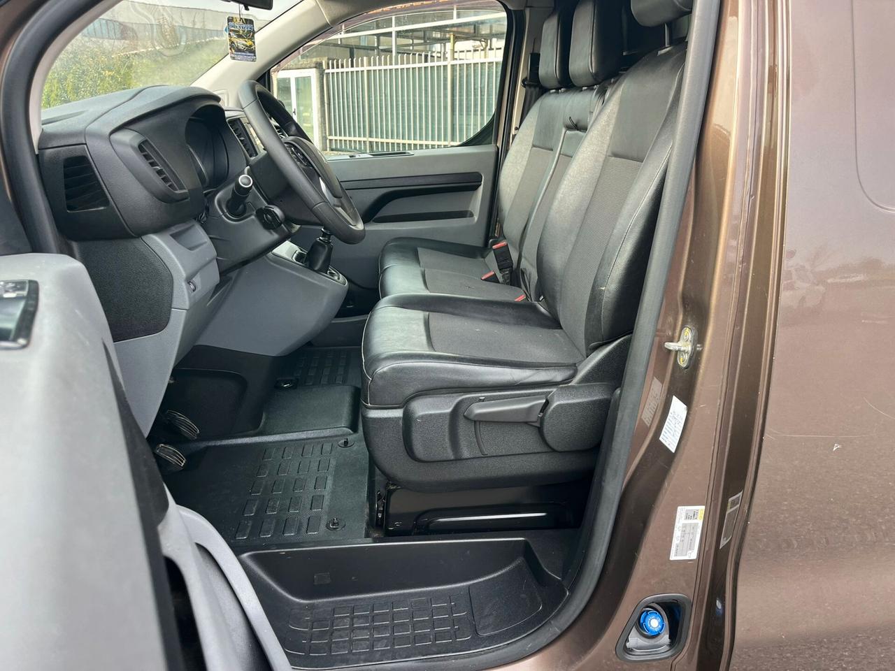 Peugeot Expert 2.0 HDi 120 EURO6 PASSO CORTO
