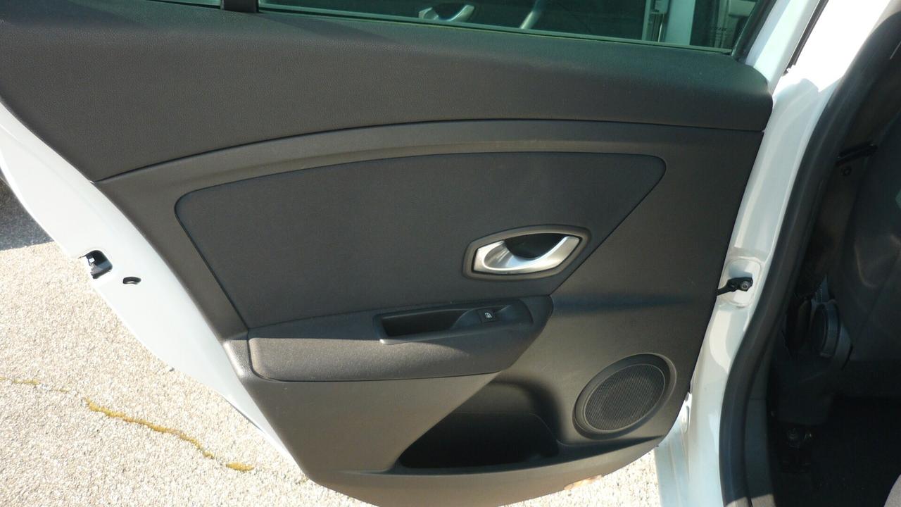 Renault Megane Mégane 2.0 CVT Dynamique