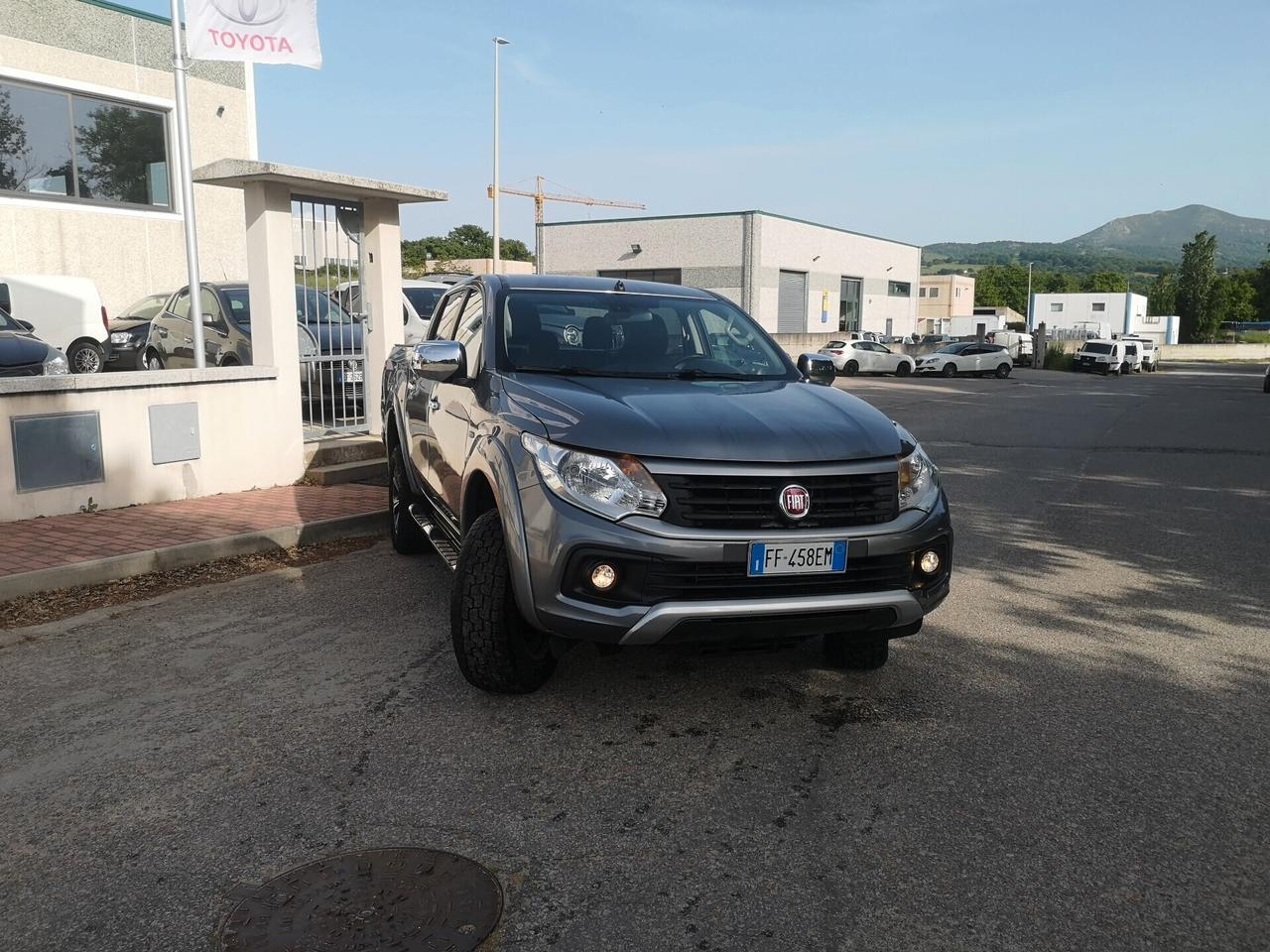 Mitsubishi L200 2.4 DI-D/181CV Double Cab Intense Hp Mivec SDA