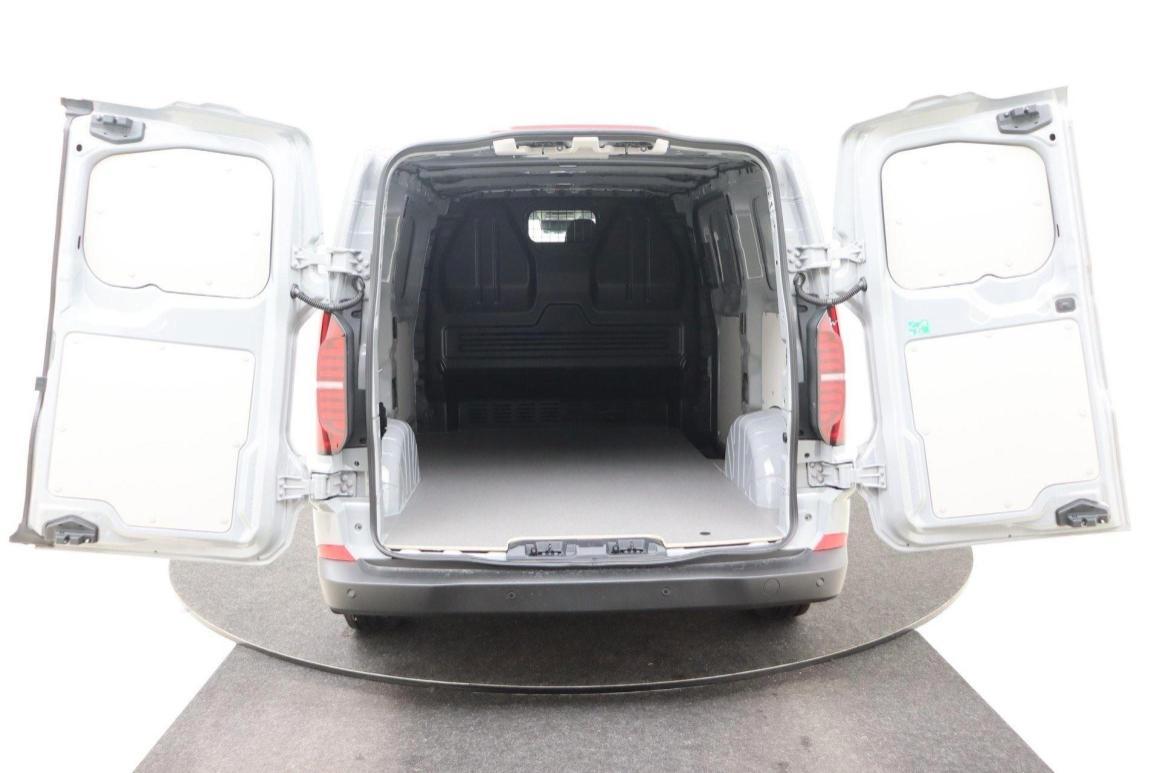 VOLKSWAGEN Transporter T7 Transporter 26 2.0 tdi 150cv L1 auto