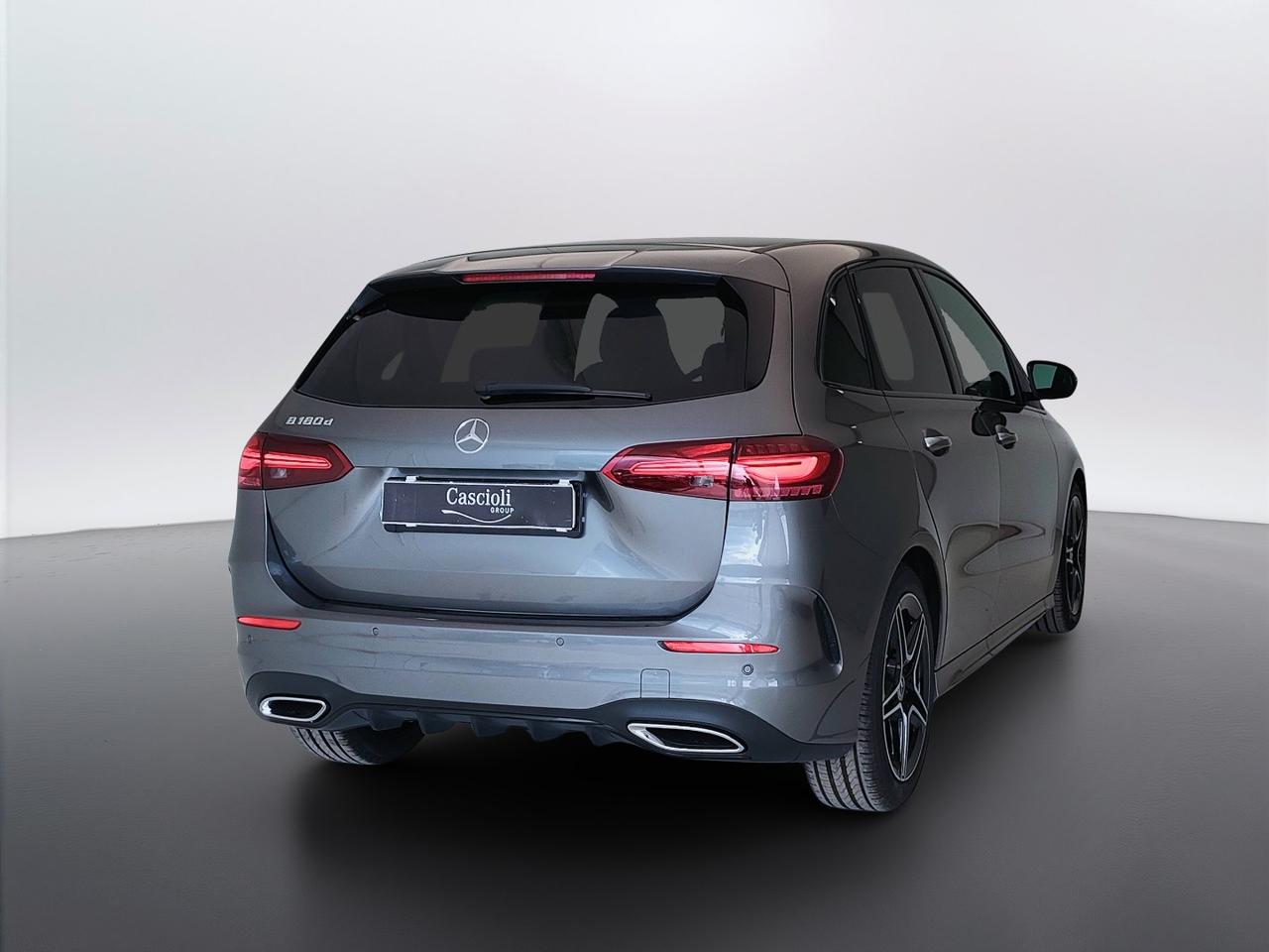 Mercedes-Benz Classe B - W247 2023 - B 180 d AMG Line Advanced Plus auto
